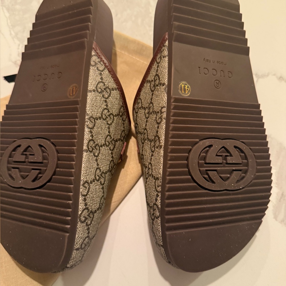 Gucci Beige GG Canvas Horsebit Mules - Picture 3 of 4
